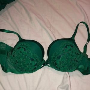 VS LIMITED EDITION XMAS VERY SEXY PUSH UP BRA 38c